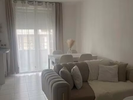 beau t2 de 44m² avec balcon et parking - disponible le 01/06