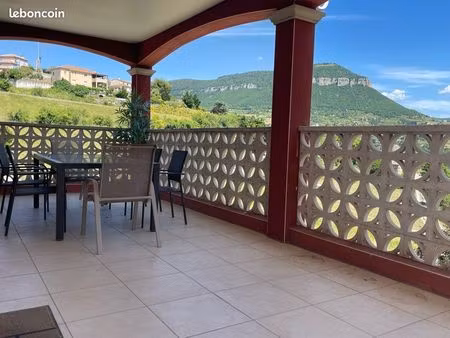 charmant appartement t4 rdc/haut de maison