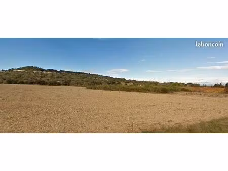 terrain 575 m² bages