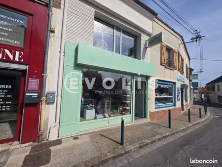 local commercial 80 m²