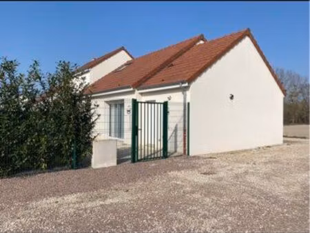 maison récente saint lyé