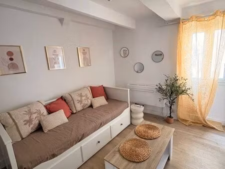 studio meublé eau  électricité et fibre compris