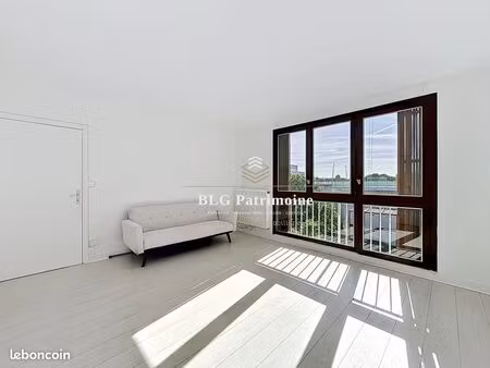 studio 1 pièce 31 m²