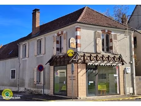 immeuble commerce + habitation