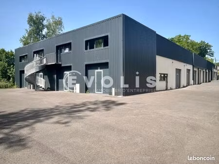 local d'activité 192 m²