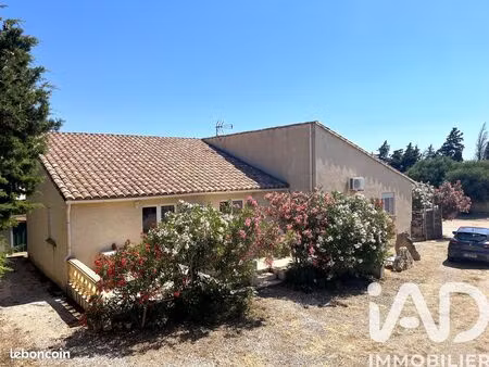 propriété 4 pièces 348 m²