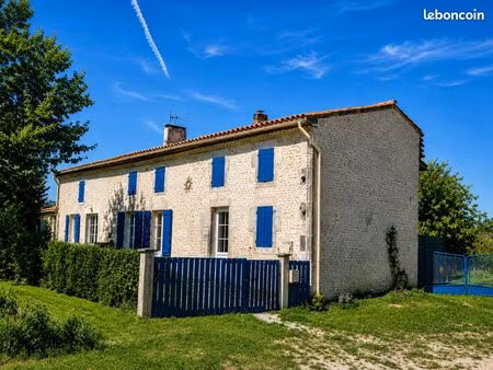 longère rénovée avec dépendance