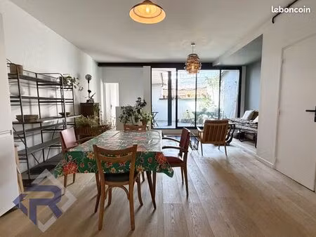 loft/atelier/surface 3 pièces 70 m²