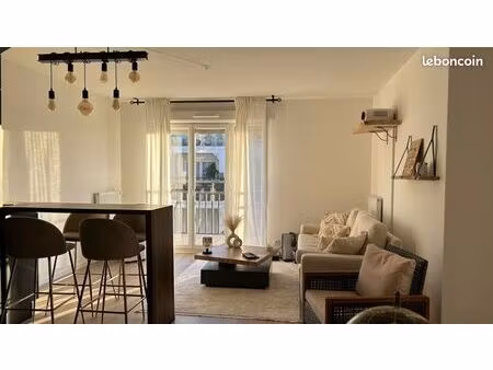 à louer t3 66 m2 avec balcon et une place de parking