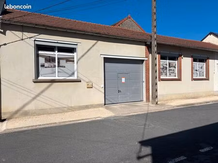 local libre 230 m2