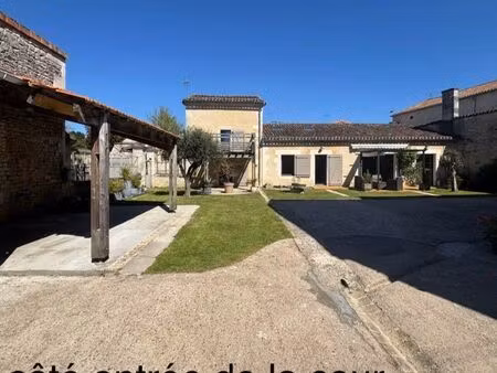 ensemble immobilier maison + gîte