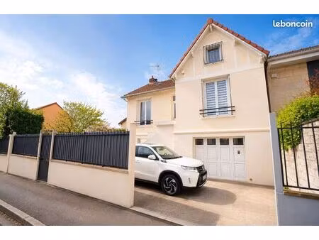 pavillon 5 pièces 112 m²