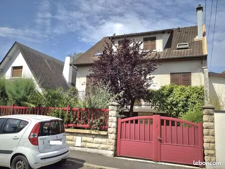 pavillon 7 pièces 173 m²