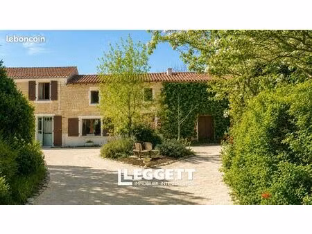 maison 7 pièces 198 m²