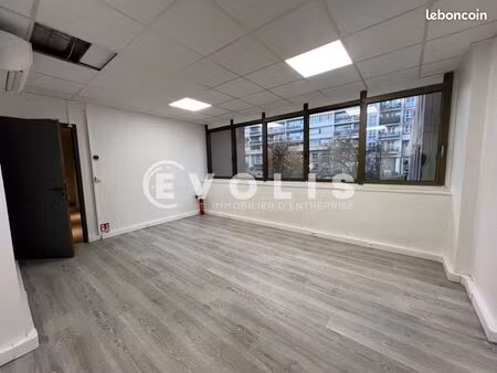 bureaux 63 m²