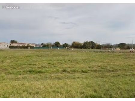 terrain 1 000 m² les gonds