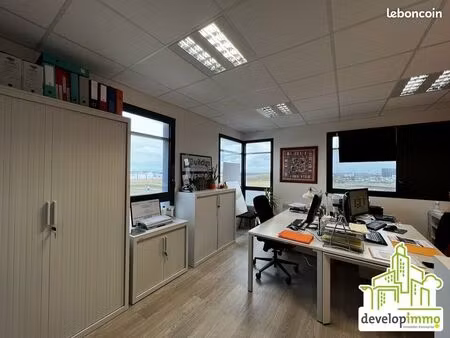 bureaux 100 m²
