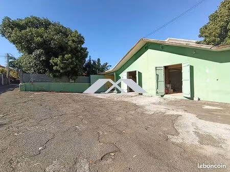 propriété 1 pièce 84 m²