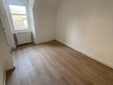 t2 rénové de 25 m² – plancoët – proche gare et commerces - 495 cc