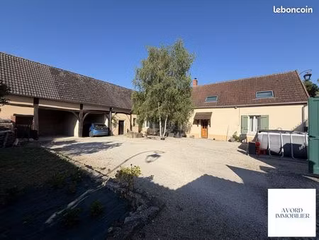 maison 7 pièces 202 m²
