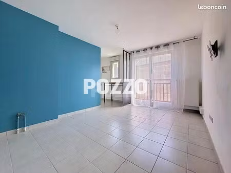 studio 1 pièce 22 m²