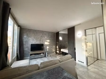 studio 1 pièce 30 m²