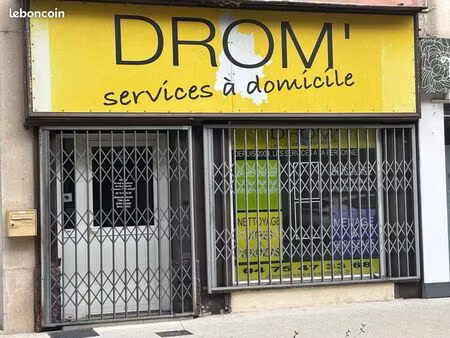 a louer local commercial