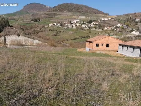 terrain 950 m² aguessac