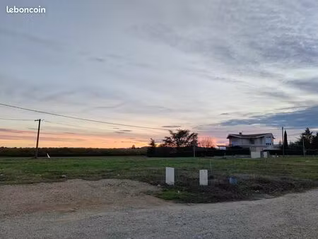 terrain 450 m² granges les beaumont