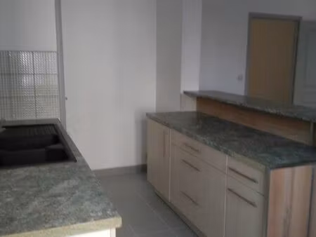 t2 40 m2 rdc proche centre bergerac