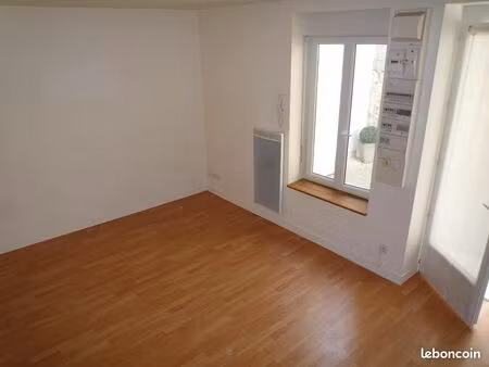 mansle-t2- duplex tout à pied