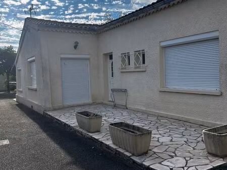 a louer maison de ville plein pied