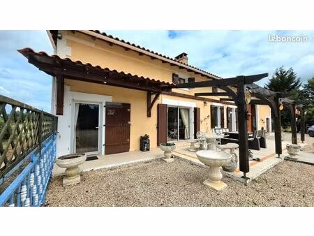 maison avec dépendance et terrain puit