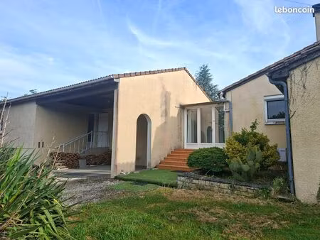 maison 8 pièces 239 m²