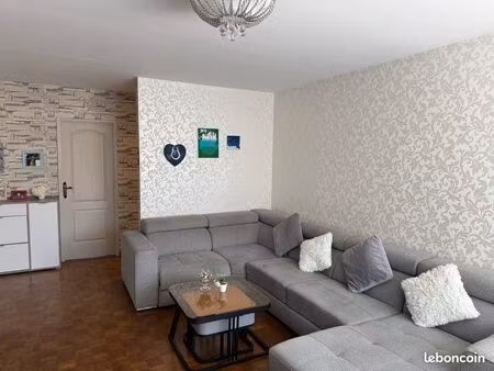 ? t4 lumineux de 81 09 m² – dpe c (2026) – balcon  cave  parking – résidence sécurisée