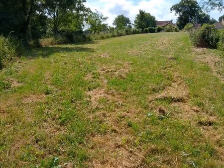 a vendre terrain constructible avec cu non soumis au bâtiment de france