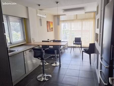 studio 1 pièce 44 m²