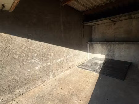 ◊ box fermé sécurisé à vendre – thiais centre – tram à proximité – 17500