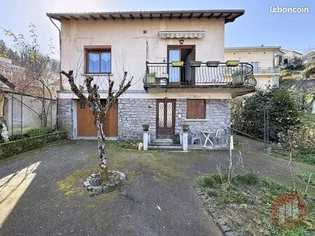 maison 7 pièces 191 m²