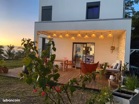 jolie villa recente avec vue exceptionnelle sur baie st leu jardin proche rte des tamarins