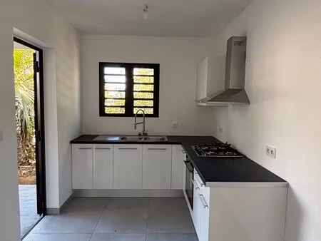 villa f4 de plain-pied à la saline-les-hauts