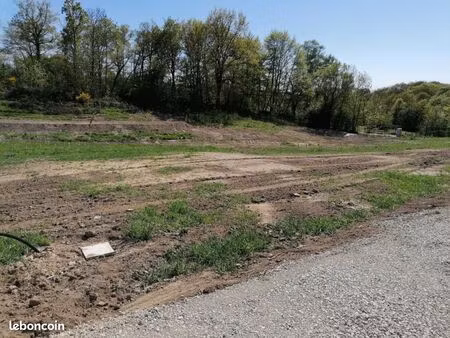 terrain 636 m² gramond