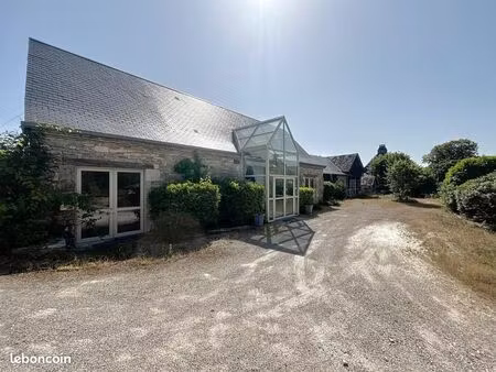 maison 2 pièces 400 m²