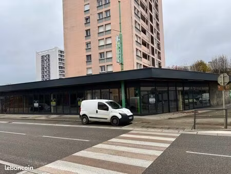 local commercial centre-ville sochaux 1500m2