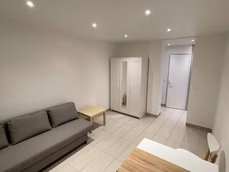 studio meublé rénové et lumineux à fontenay sous bois