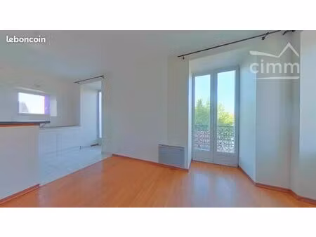 immeuble 261 m² rouvray