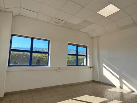 bureaux 500 m²