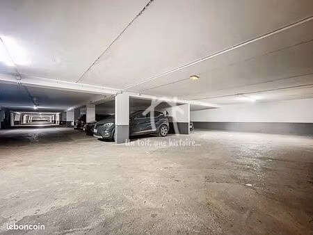 parking/box 12 m² courbevoie