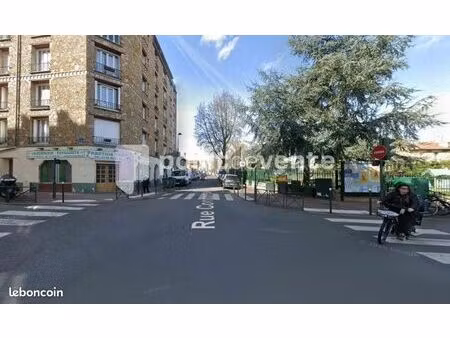 local commercial 138 m²