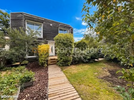maison 5 pièces 131 m²